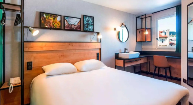 Двухместный номер Standard Ibis Pau Centre