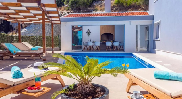 Вилла Villa Matan - only 200m from the sandy beaches, private 28m2 pool