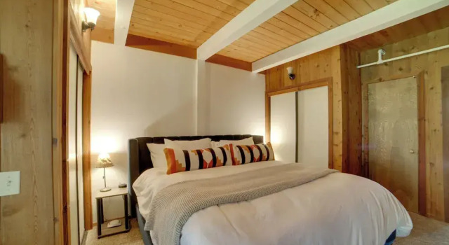 Апартаменты Mammoth Lakes Vacation Rental: 1 Mi to Ski Area!