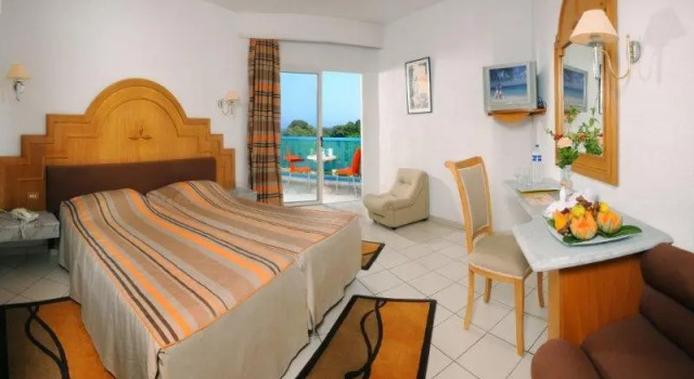 Doppel Zimmer Riviera Hotel - Family only