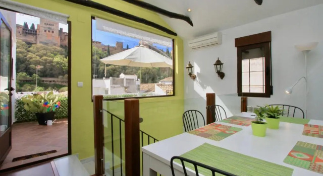 Апартаменты Apartamentos Nest Flats Paseo de los Tristes