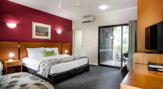 Четырёхместный семейный номер Standard Mercure Darwin Airport Resort