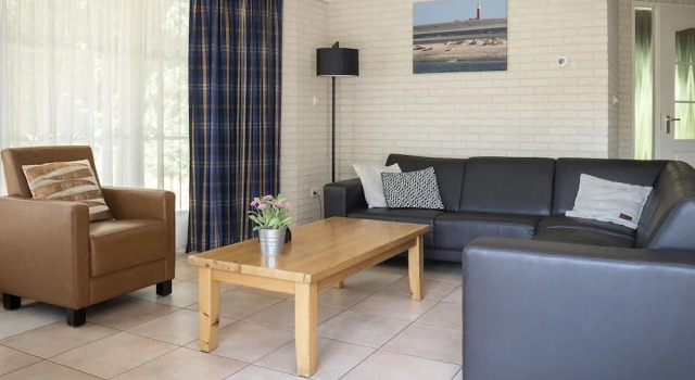 Nice Bungalow With Dishwasher, Near the sea on Texel, Reserva ahora Hotel Hoteles en Islas Frisias con aparcamiento, Aparcamiento
