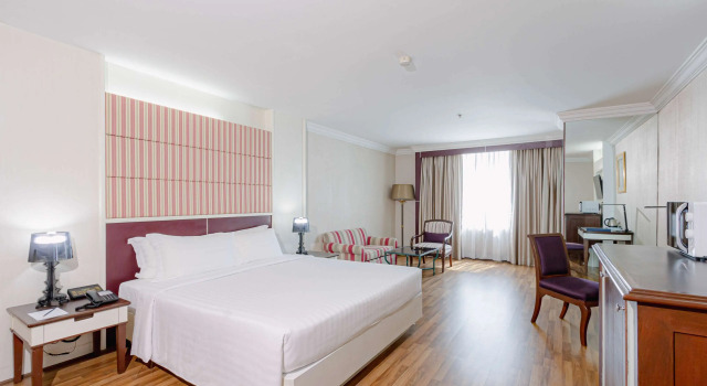 Двухместный номер Grand Superior Golden Tulip Sovereign Hotel Bangkok