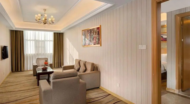 Люкс Vienna Hotel Meizhou Jiangnan