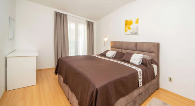Apartment Maslina Gmunden 21160, Забронировать Апартаменты/квартира Отели Винишче с бассейном, рядом с Пляж Смоквина, Бассейн