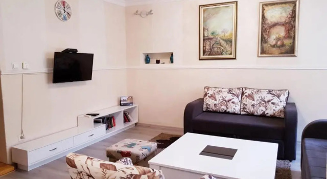Коттедж BTO Holiday Home