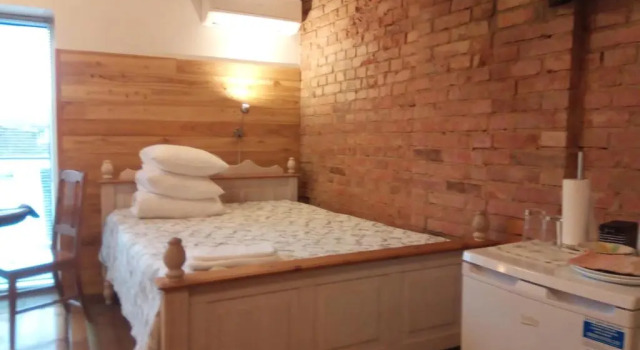 TaheMaja5, Book Hotel Hoteller i Viljandimaa med parkering, Parkering