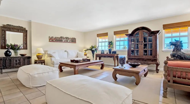 Номер Standard Amazing 3BR direct oceanfront PH by YouRent!