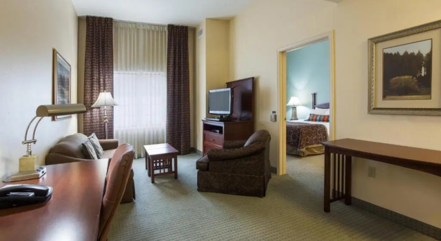 Номер Standard с 2 комнатами Staybridge Suites Tallahassee by IHG