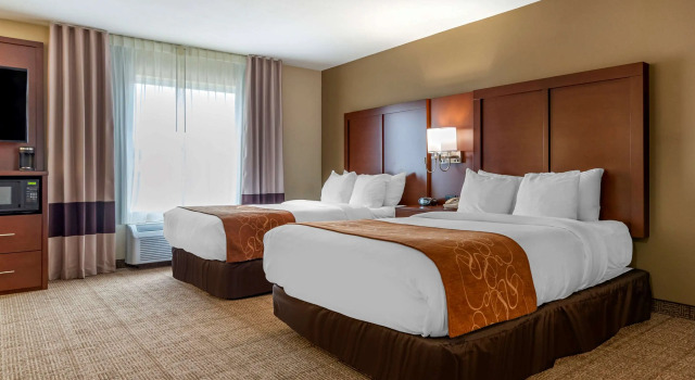 Четырёхместный люкс Comfort Suites Niceville Near Elgin Air Force Base