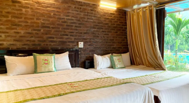 Семейный номер Standard с балконом и с видом на озеро Mai Chau Sky Resort