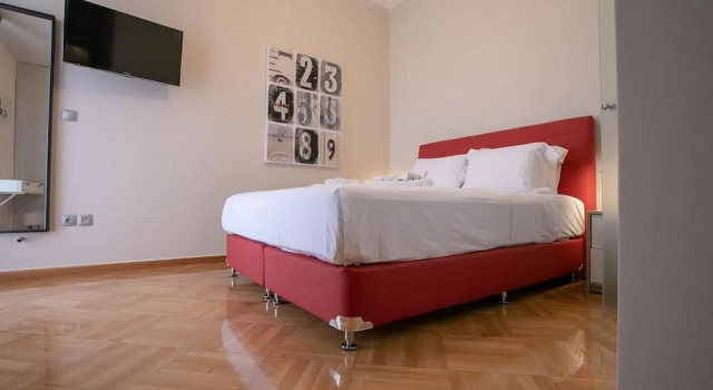 Luxurious 5 bedroom-3 bathroom Apartment 2- Athens