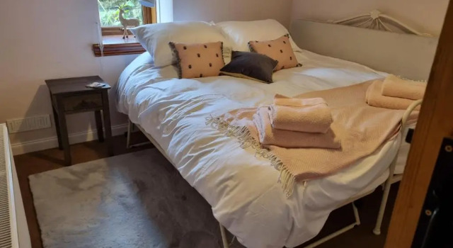 Charming 2 bedroom cottage with free parking., Buchen Sie Ferienhaus Hotels in Schottland mit Parkplatz, Parkplätze
