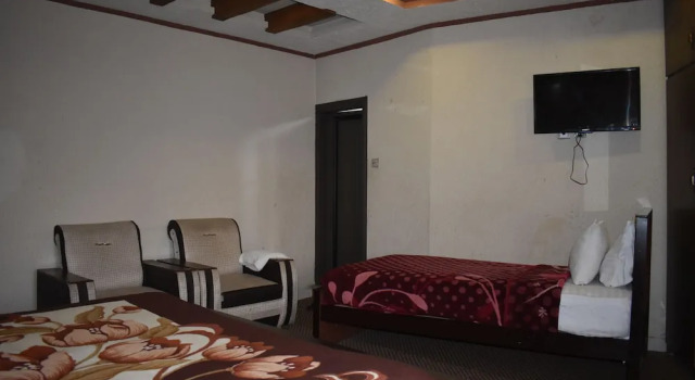 Четырёхместный номер Standard Manama Hotel