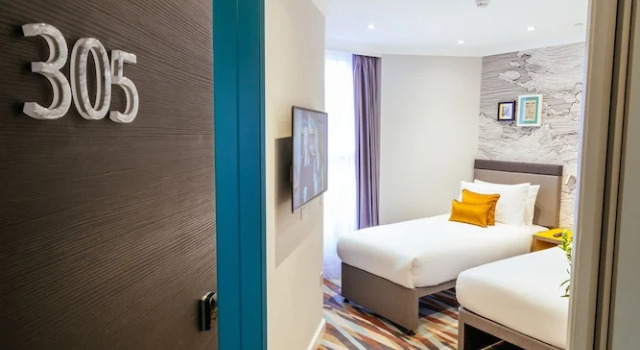 Трёхместный номер Oliver Plaza Hotel