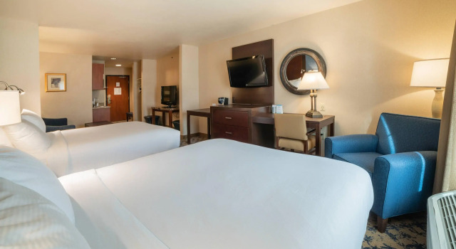 Четырёхместный номер Standard Gold Miners Inn Grass Valley, an Ascend Collection Hotel
