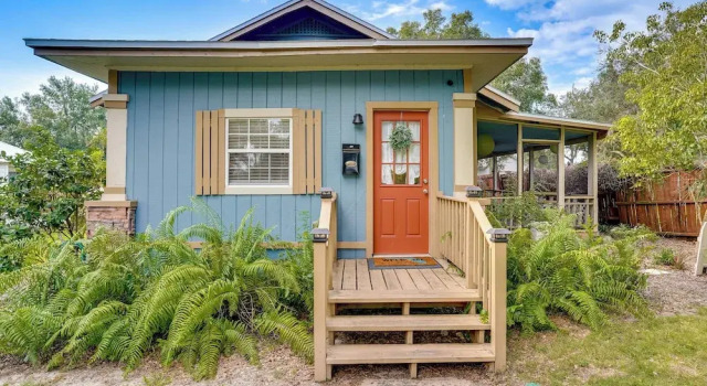 Коттедж Lake Wales Vacation Rental w/ Screened-in Porch!