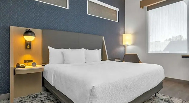 Номер Standard La Quinta Inn & Suites by Wyndham San Jose Airport-Downtown