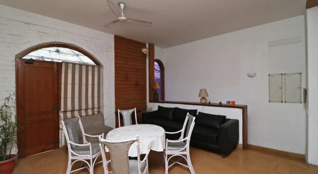 OYO 14104 Pearl Villa's, Забронировать Отель Гургаон 