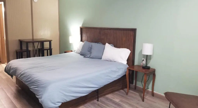 Двухместный номер Standard Blue Sky Inn- Complimentary Happy Hour Th-Sun, Veteran owned, Full Breakfast, Best green space, 1 mile from Blue Ridge, Fire Pit