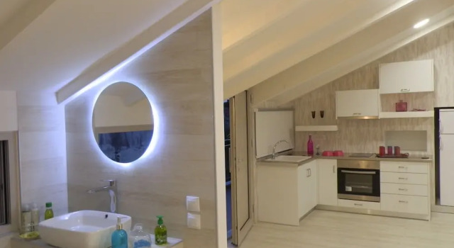Апартаменты Luxury Villa Daizy Boutique Apartments