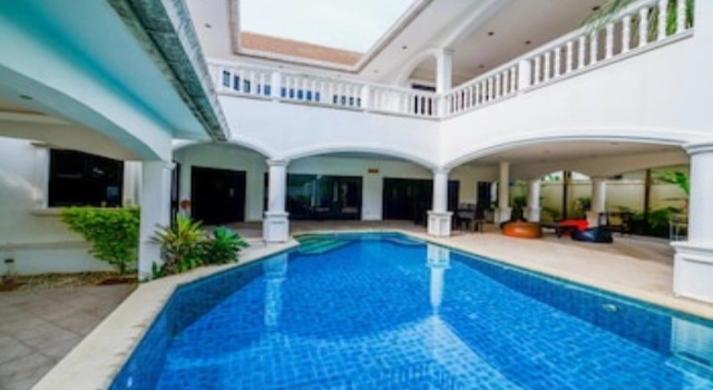 Baan Bali Pool Villa By Pinky