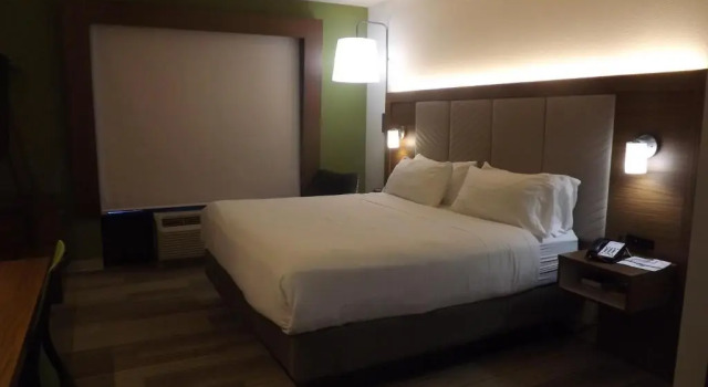 Люкс Holiday Inn Express & Suites Dyersburg by IHG