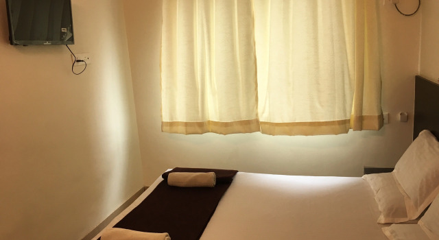 Hotel mahalaxmi, Забронировать Отель Панвель Mumbai Region, рядом с Железнодорожная станция Панвел
