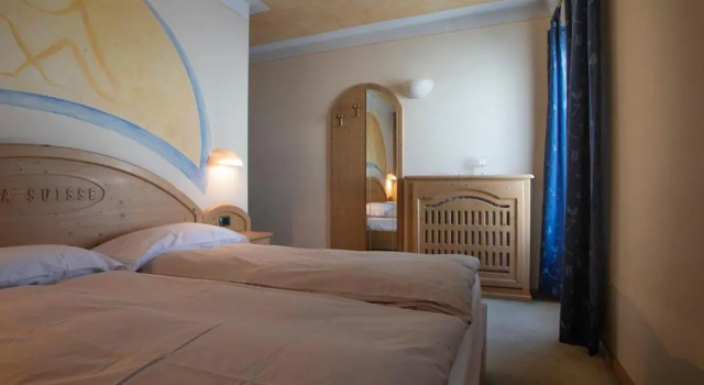 Двухместный номер Standard с балконом Hotel "La Suisse"