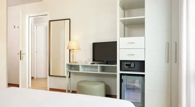 Семейный номер Standard с 2 комнатами с частичным видом на море Hotel Croce Di Malta
