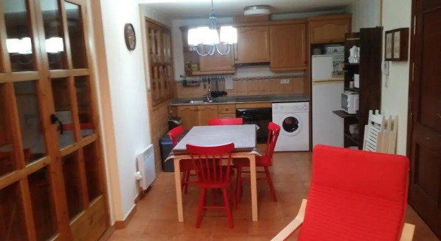 Apartament De La Lali Escaló, Varaa Huoneisto La Guingueta d'Aneu 