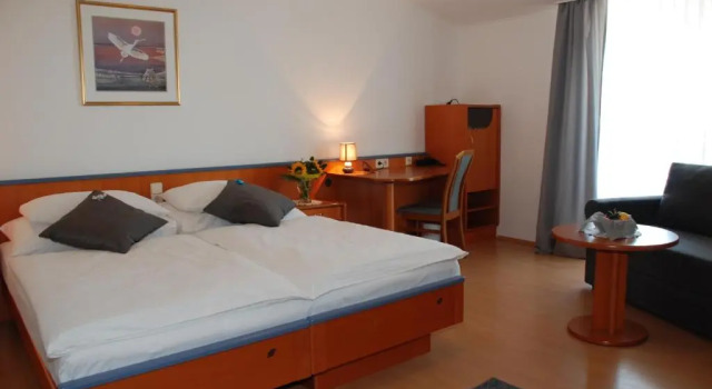 Двухместный номер Standard с балконом Sporthotel Podersdorf
