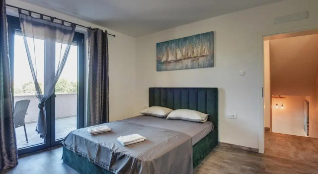 Villa in Valbandon Near Fazana Beaches, Book Villa Hoteller i Valbandon med pool, Swimmingpool