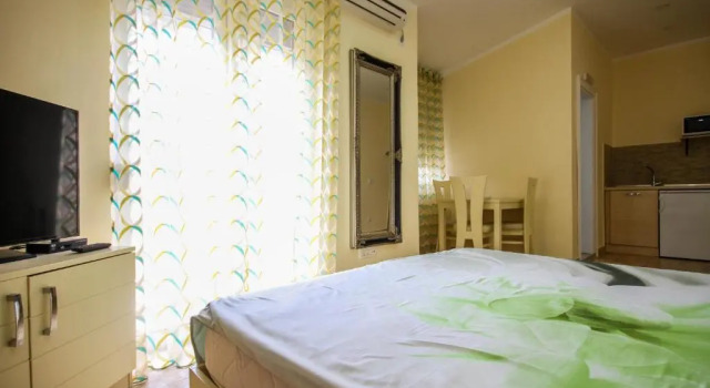 Двухместный номер Standard с балконом Apartaments Crown Silvia
