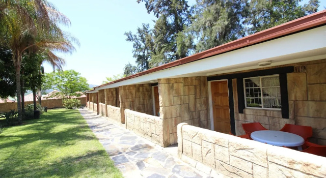 Asante Sana Holiday Village, Забронировать Отель Отели Мбомбела с бассейном, Бассейн