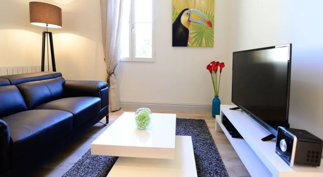 24 rue Gaspard Philippe, Забронировать Отель Бордо Жиронда, рядом с Церковь Нотр-Дам