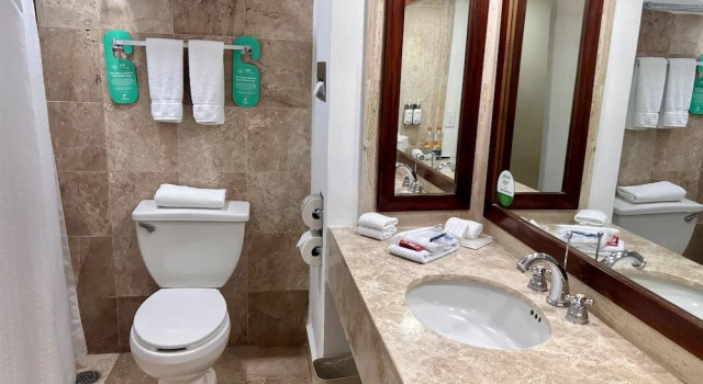 Четырёхместный номер Premium Holiday Inn Merida by IHG