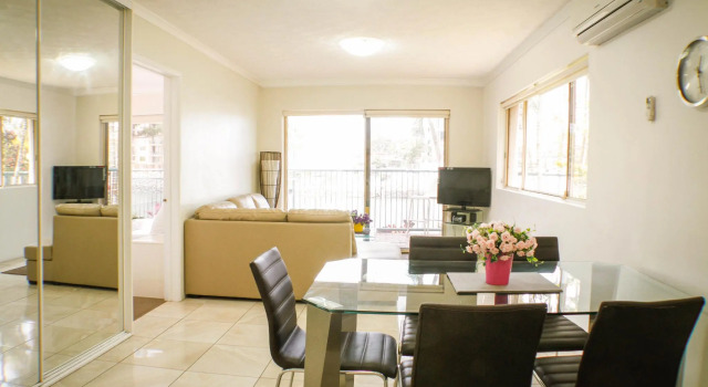 Surfers Riverside Apartments, Забронировать Апартаменты/квартира Отели Голд-Кост с бассейном, рядом с LAN SPA, Бассейн