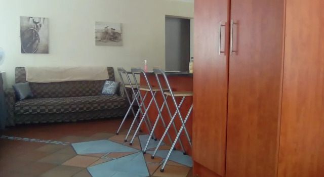 Spacious Downstairs Apartment, Boek Appartement Pretoria 