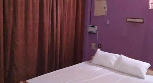 Номер Classic Parisha Residency- Temple Side Hotel