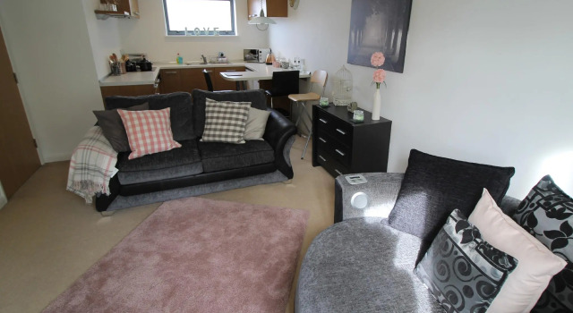 Radyr Place Apartments by Cardiff Holiday Homes