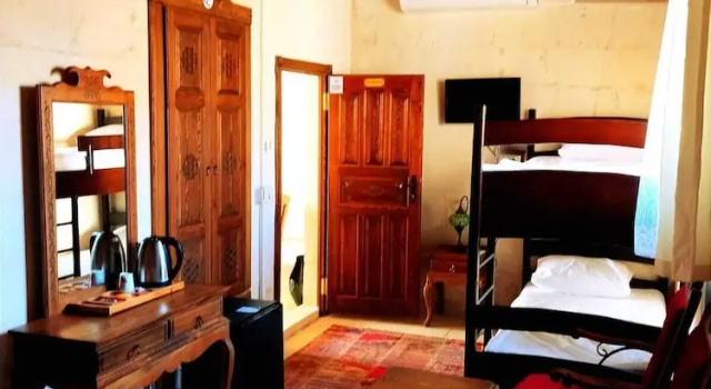 Четырёхместный номер Standard TÜRKMEN KONAGI HALFETİ BUTİK OTEL
