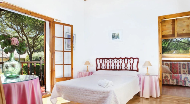 Cute House with Wooden Shutters Large Enclosed Garden near Lloret de Mar