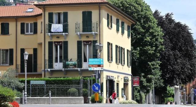 Trattoria Laghee, Book Hotel Hoteller i Cernobbio med parkering, Parkering