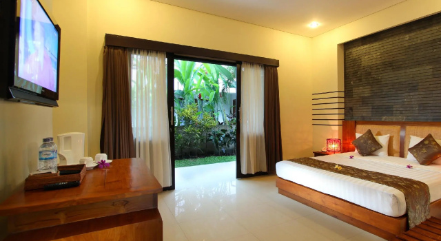 Номер Deluxe Putri Ayu Cottages