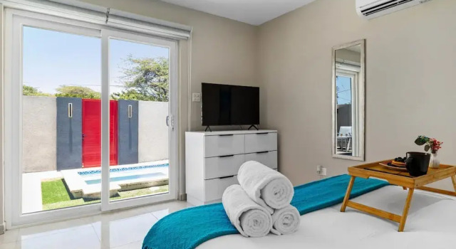 Brand NEW 1br2ba w Privatepool in Amazing Location
