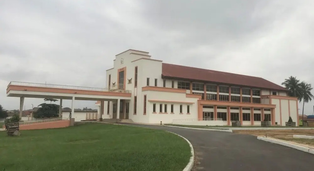 Lutz Ville Apartments, Book Lejlighed Kumasi 