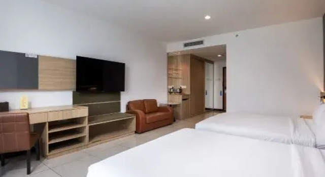 Четырёхместный семейный номер Standard One Pacific Hotel and Serviced Apartments
