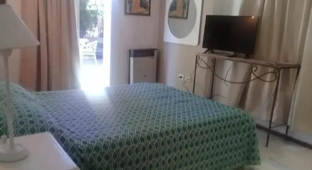 Dark Green House en Chacras de Coria